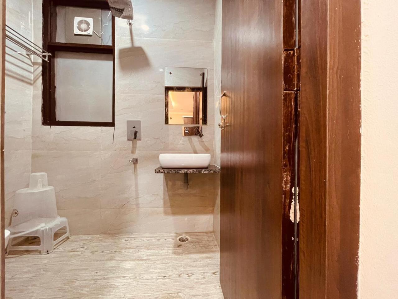 Wooibhotels The Divine Ganga Haridwār Exterior foto